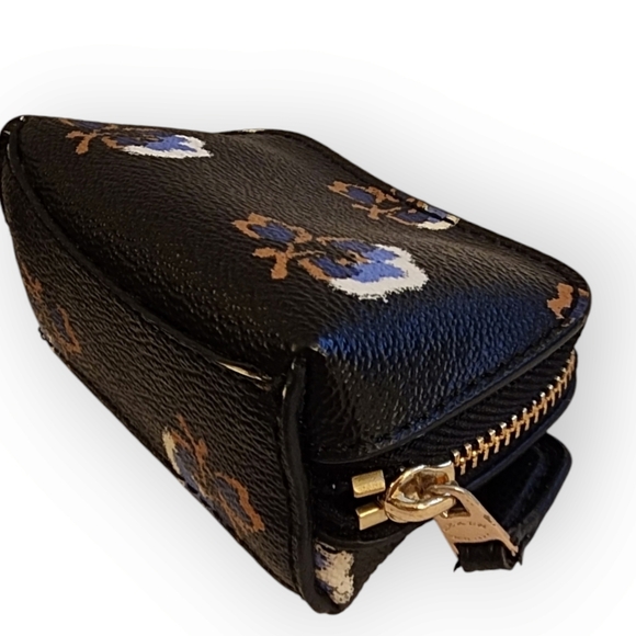 COACH Painted 4.5" x 2" Painted - Picture 7 of 8